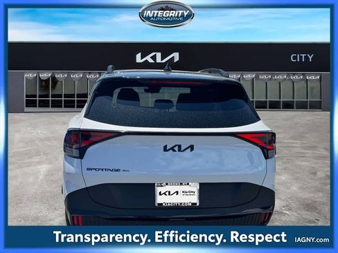 Used 2025 Kia Sportage X-Pro AWD/4WD image 6