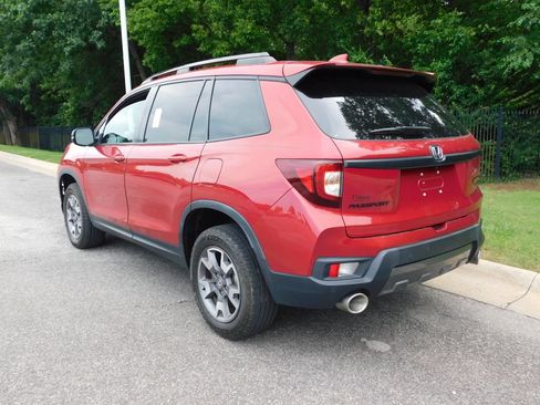 Used 2022 Honda Passport TrailSport image 3