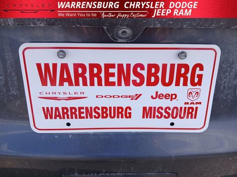 Used 2018 Chrysler Pacifica Touring-L w/ Advanced Safetytec Group FWD image 31