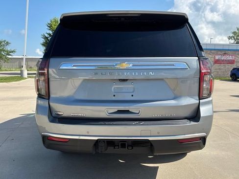 Used 2024 Chevrolet Suburban Premier w/ Advanced Technology Package AWD/4WD image 8