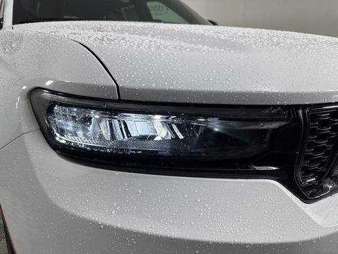 New 2025 Jeep Grand Cherokee Altitude image 4