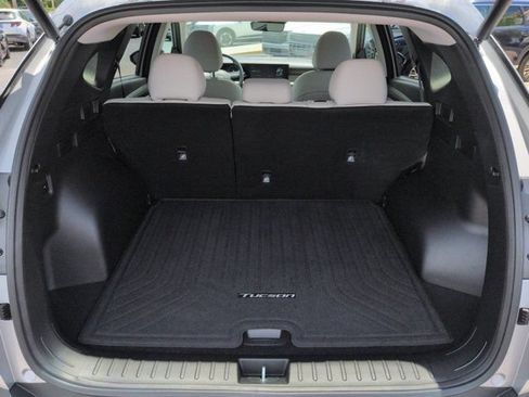 Certified 2025 Hyundai Tucson SEL FWD image 13