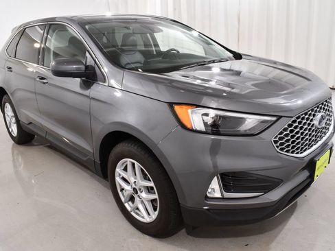 Used 2024 Ford Edge SEL w/ Convenience Package AWD/4WD image 5