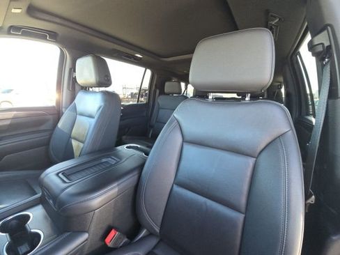 Used 2022 Chevrolet Suburban Z71 w/ Z71 Off-Road Package image 25