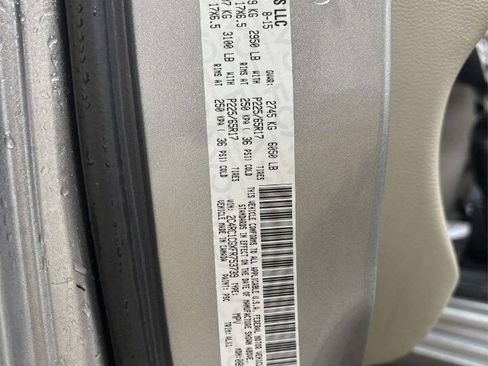 Used 2015 Chrysler Town & Country Touring-L w/ Driver Convenience Group FWD image 37