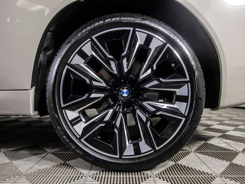 Used 2025 BMW X3 xDrive30i w/ Premium Package image 16