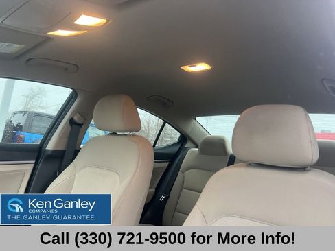 Used 2018 Hyundai Elantra SEL image 42