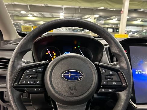 Used 2025 Subaru Crosstrek 2.0i Premium image 12