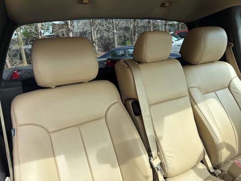 Used 2013 Ford F150 XLT w/ Mid Equipment Group RWD image 12