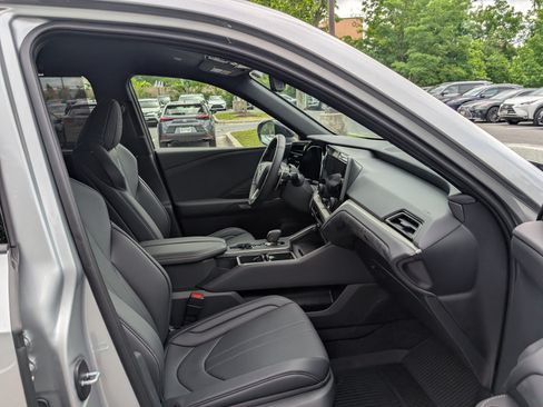 New 2026 Lexus TX 500h AWD image 8