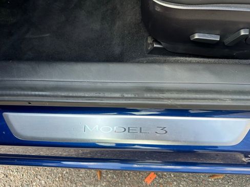 Used 2020 Tesla Model 3 Standard Range image 28