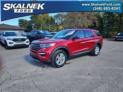 Certified 2022 Ford Explorer XLT w/ Equipment Group 202A