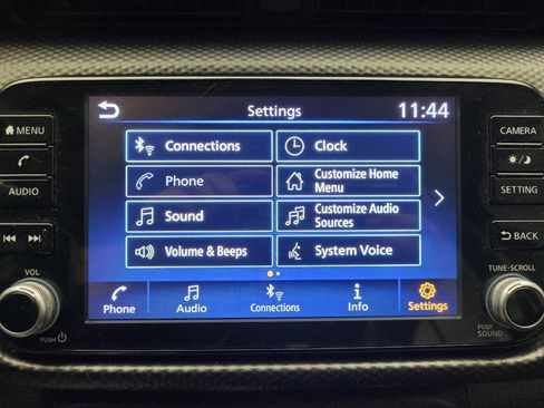 Used 2021 Nissan Kicks SV FWD image 25