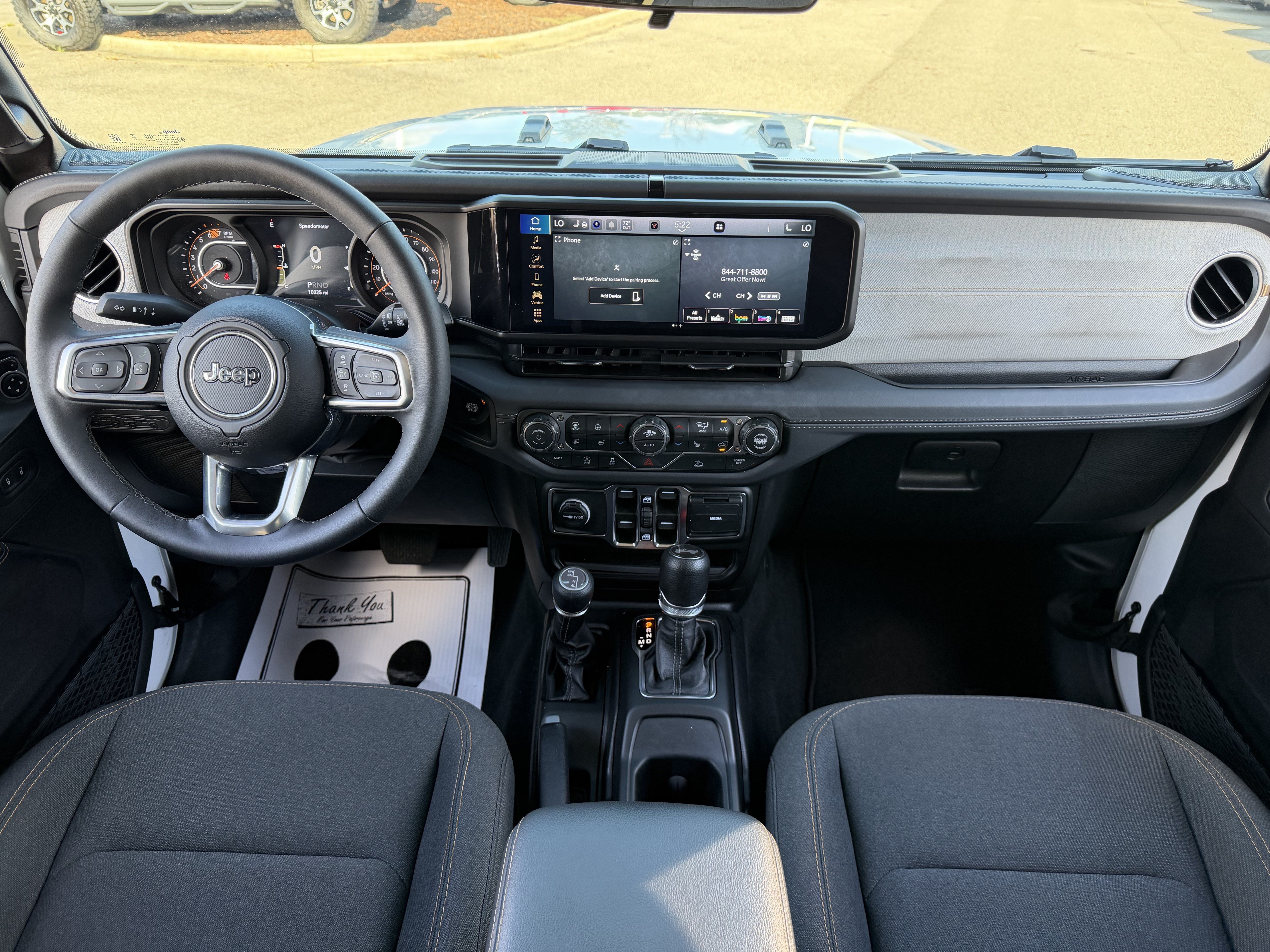 Used 2026 Jeep Wrangler Unlimited Sahara AWD/4WD image 30