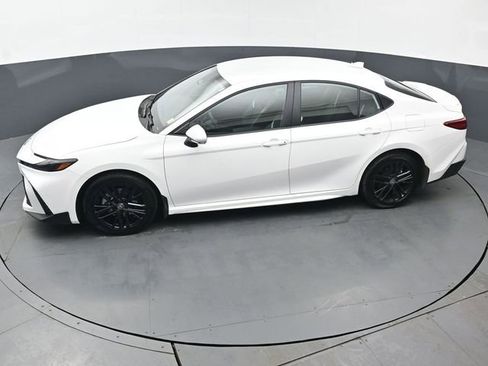 Certified 2025 Toyota Camry SE image 39