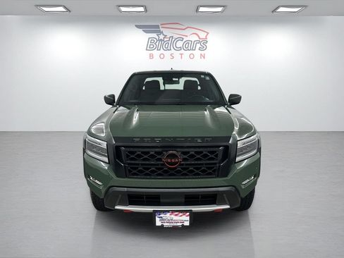 Used 2024 Nissan Frontier PRO-4X w/ Technology Package AWD/4WD image 2