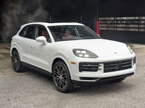 New 2026 Porsche Cayenne AWD/4WD image 7