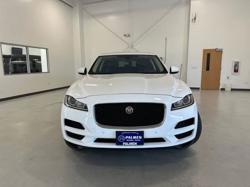 Used 2019 Jaguar F-PACE Premium AWD/4WD image 3