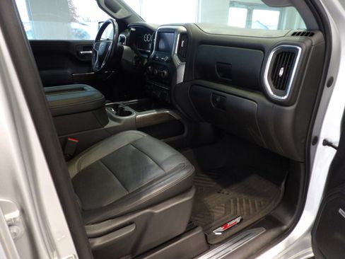 Used 2020 Chevrolet Silverado 1500 RST AWD/4WD image 25