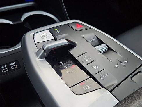 Used 2023 BMW X1 xDrive28i image 32