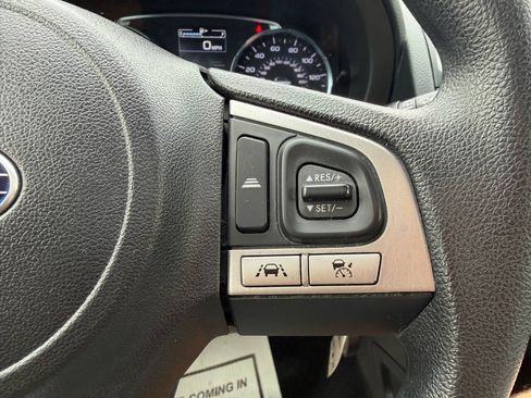 Used 2017 Subaru Forester 2.5i Premium AWD/4WD image 31