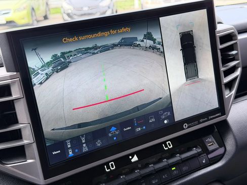 Used 2022 Toyota Tundra SR5 RWD image 32