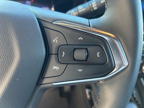 Used 2025 Chevrolet TrailBlazer ACTIV w/ Convenience Package image 12