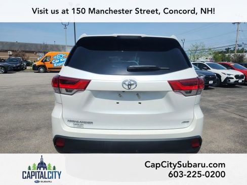 Used 2019 Toyota Highlander LE AWD/4WD image 5