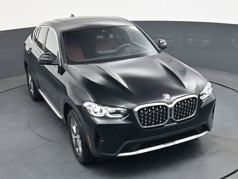 Used 2023 BMW X4 xDrive30i w/ Premium Package image 29