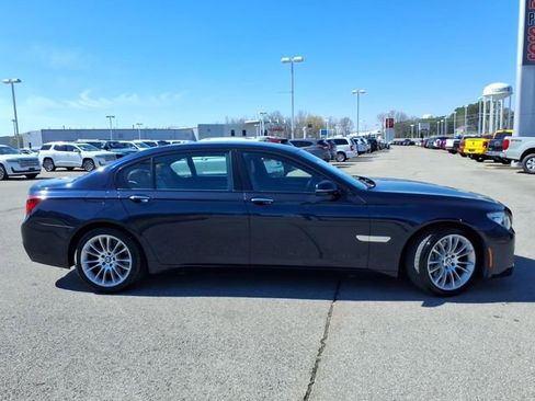 Used 2015 BMW 750Li xDrive AWD/4WD image 2