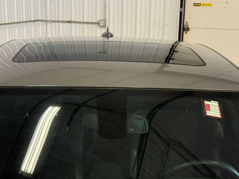 Used 2018 Dodge Charger GT AWD/4WD image 15