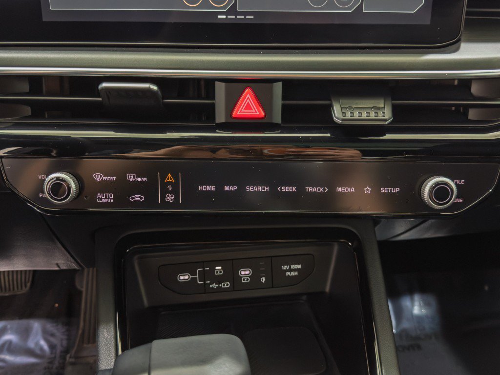 Used 2025 Kia K5 GT-Line w/ GT-Line Premium Package FWD image 36