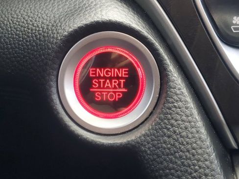 Used 2018 Honda Accord Touring image 30