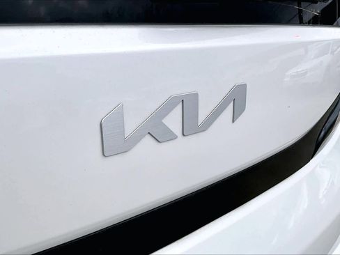 Used 2023 Kia Soul LX image 10