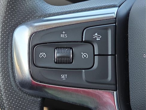Used 2022 Chevrolet Blazer LT FWD image 19