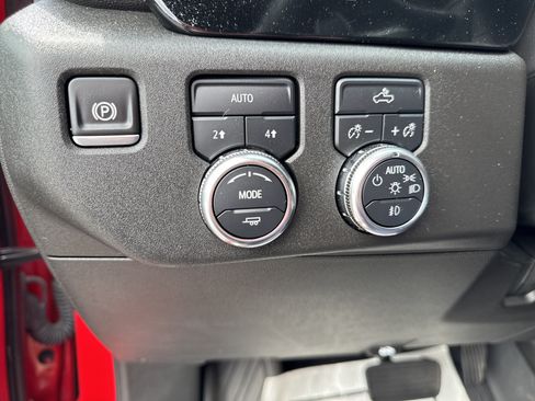 Used 2025 GMC Sierra 1500 Elevation AWD/4WD image 15