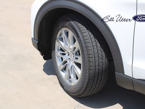 New 2026 Ford Explorer Platinum RWD image 5