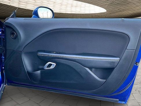 Used 2021 Dodge Challenger SXT w/ Blacktop Package image 18