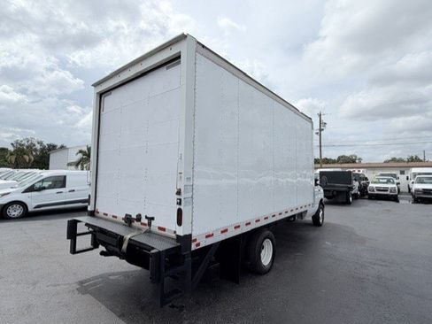 Used 2021 Ford E-450 and Econoline 450 Super Duty w/ Power Windows & Locks Group RWD image 5