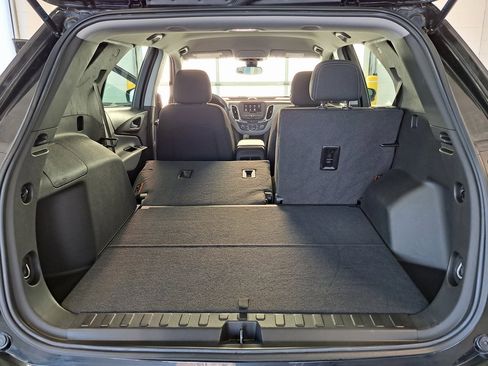 Used 2022 Chevrolet Equinox LS image 33