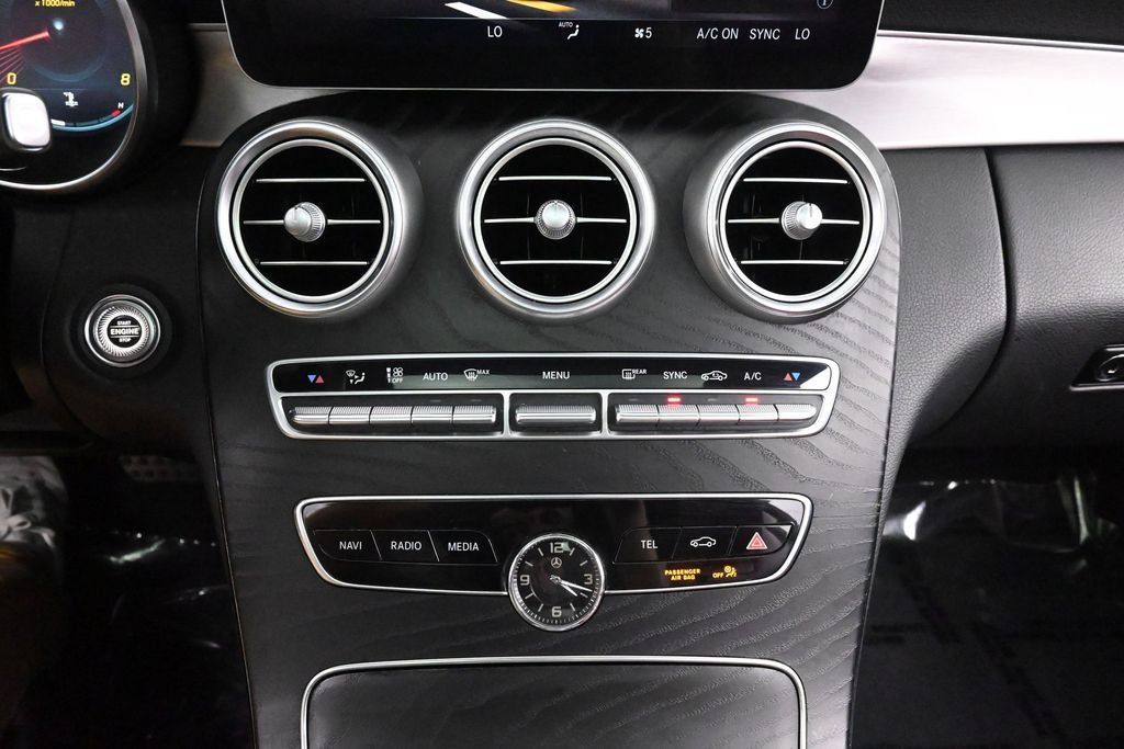 Used 2021 Mercedes-Benz C 300 4MATIC Coupe image 33