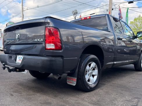 Used 2018 RAM 1500 Express AWD/4WD image 9