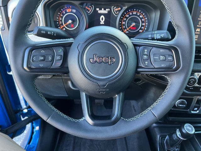 Used 2025 Jeep Wrangler Sport AWD/4WD image 20