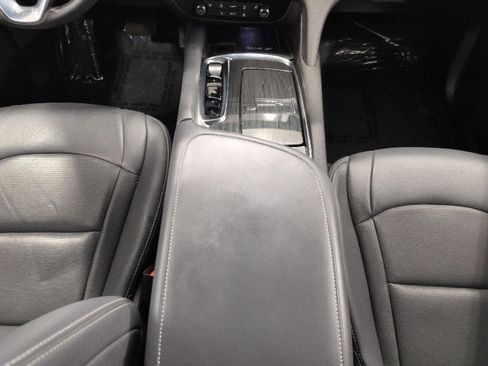 Used 2023 Buick Enclave Essence w/ LPO, Floor Liner Package AWD/4WD image 17