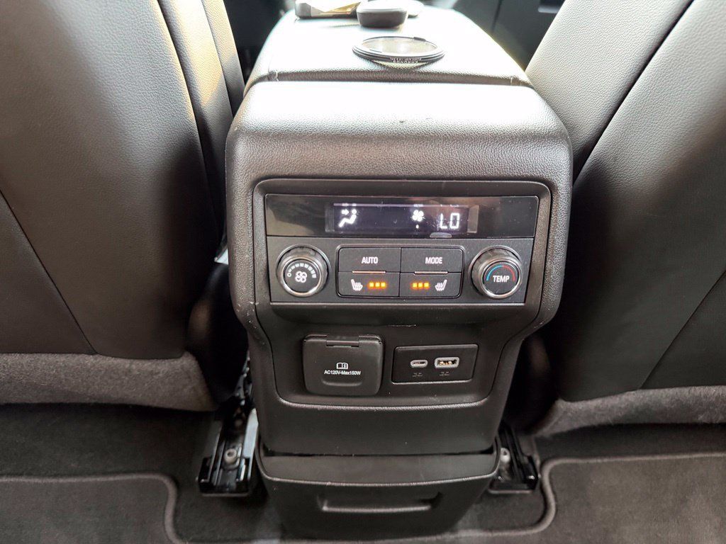 Used 2021 GMC Acadia Denali w/ Denali Technology Package FWD image 23