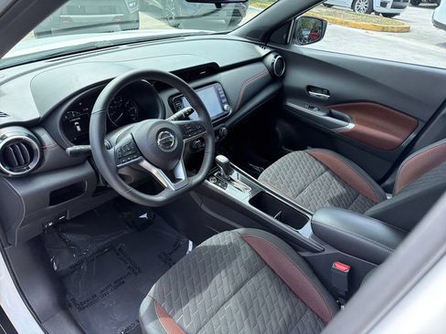 Certified 2021 Nissan Kicks SR FWD image 18