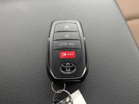 Used 2025 Toyota 4Runner Limited w/ Tow Technology Package AWD/4WD image 35