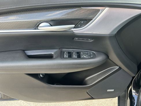 Used 2023 Cadillac XT5 Sportv w/ Technology Package AWD/4WD image 15