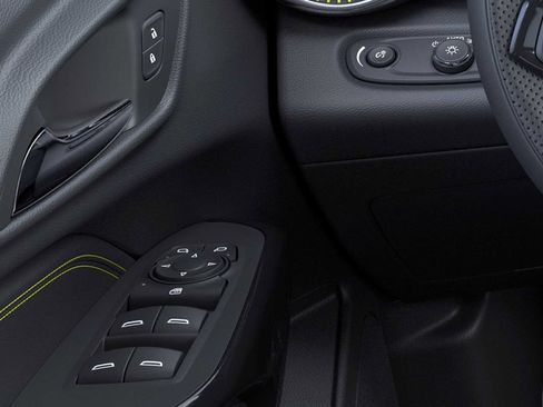 New 2026 Chevrolet Trax LT FWD image 22