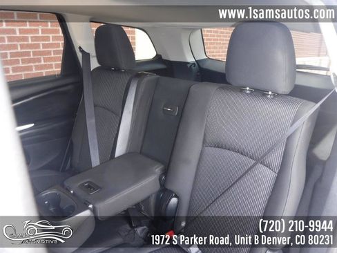 Used 2017 Dodge Journey SE image 20